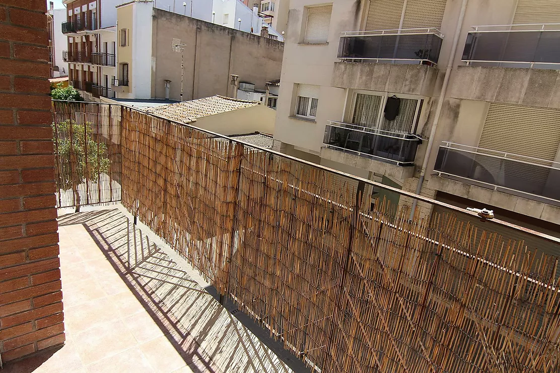 Appartement à Sant Antoni de Calonge situé en deuxième ligne de mer.