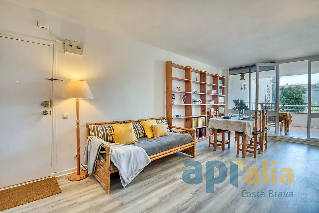 Appartement spacieux avec une très grande terrasse et deux chambres dans Platja d'Aro