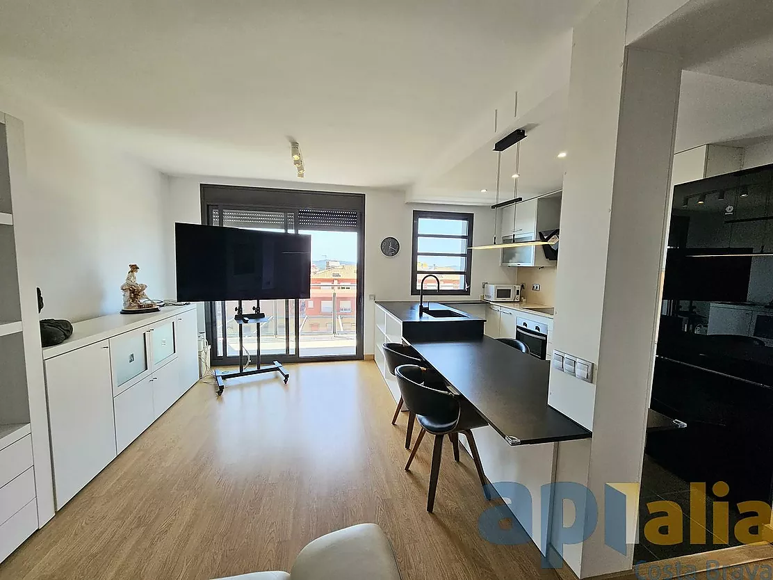 DUPLEX AVEC TERRASSE ET VUE AU CENTRE DE PALAFRUGELL