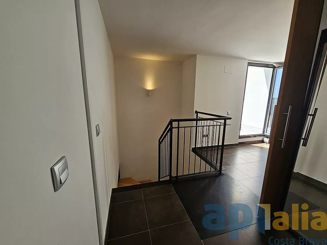 DUPLEX AVEC TERRASSE ET VUE AU CENTRE DE PALAFRUGELL