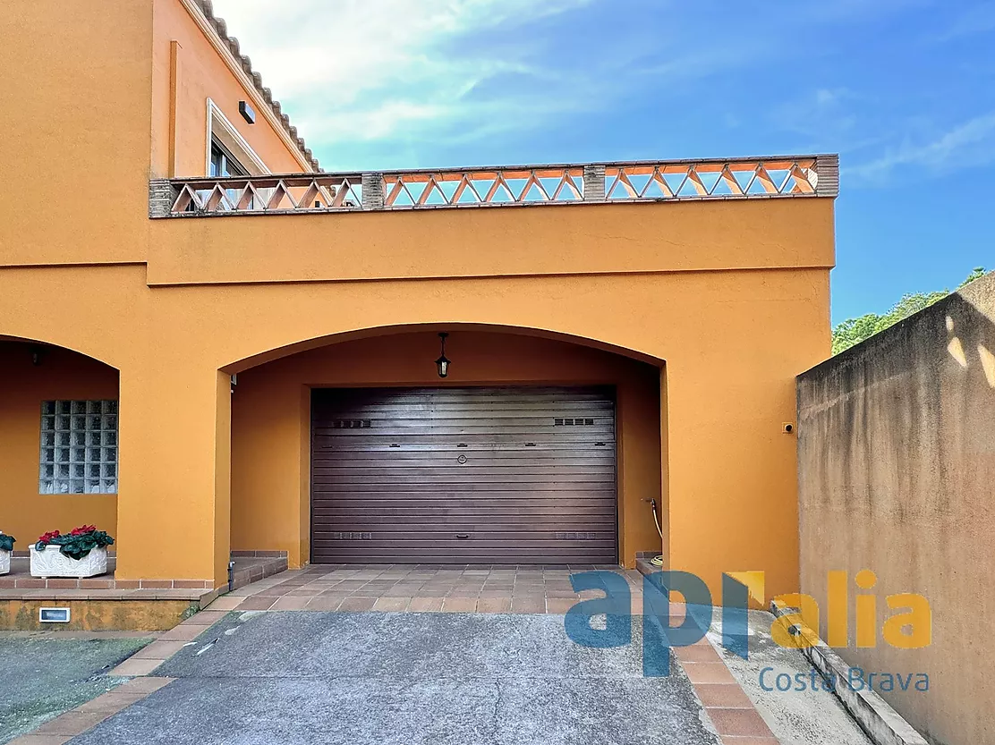 Exclusiva villa en Treumal, Sant Antoni de Calonge, a pocos pasos de las mejores playas de la Costa Brava.