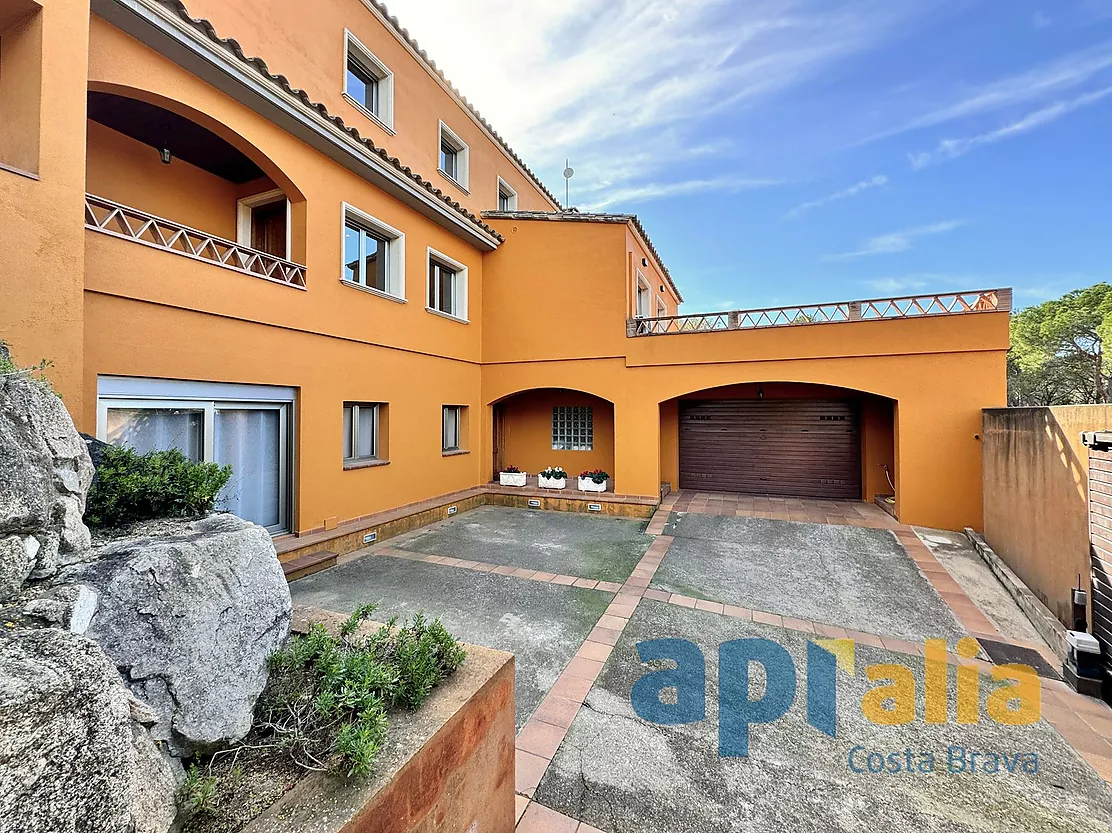 Villa exclusive à Treumal, Sant Antoni de Calonge, à quelques pas des plus belles plages de la Costa Brava.