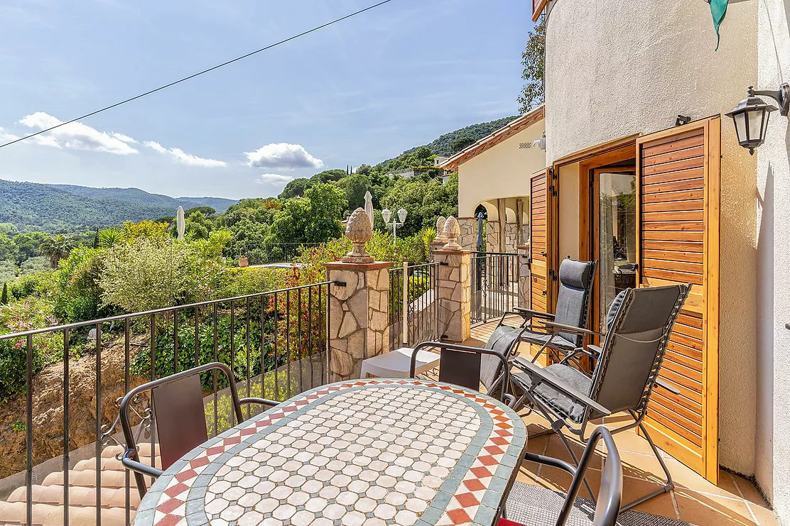 Charmante Villa Méditerranéenne à Vizcondado de Cabanyes avec Piscine Privée et Vues Imprenables.