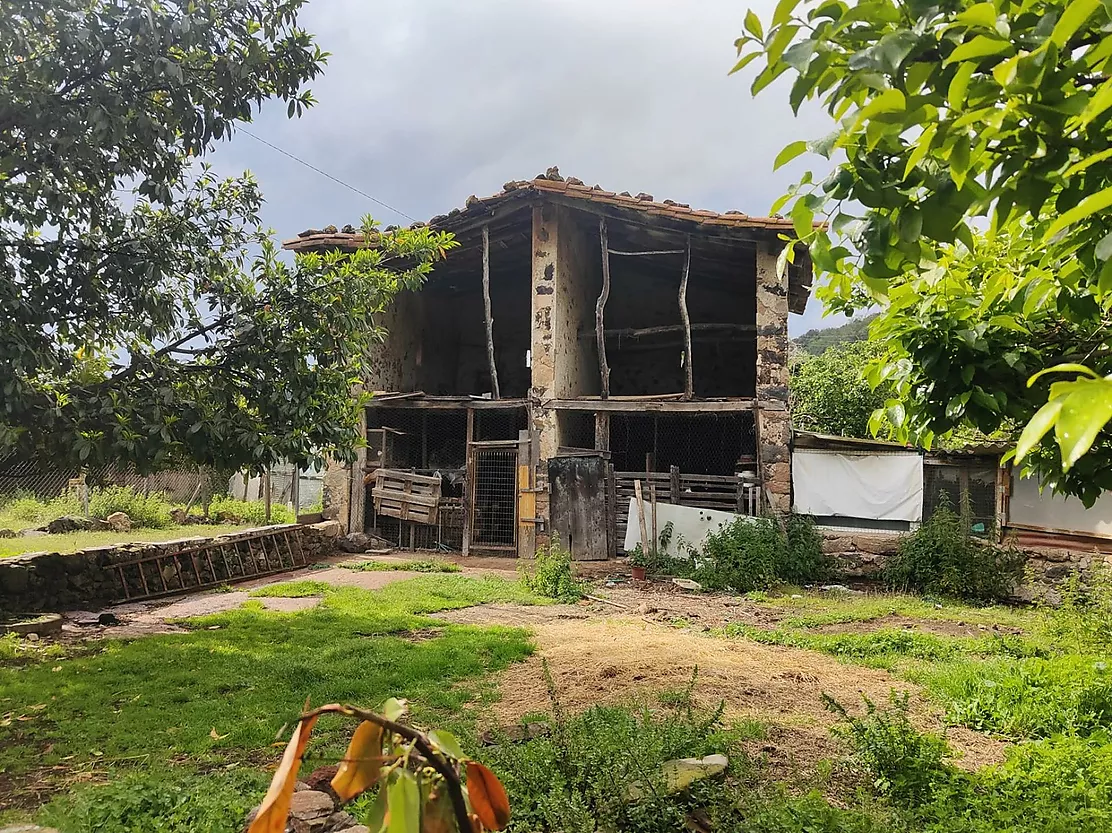 Masia a Santa Pau en el parc natural de la Garrotxa