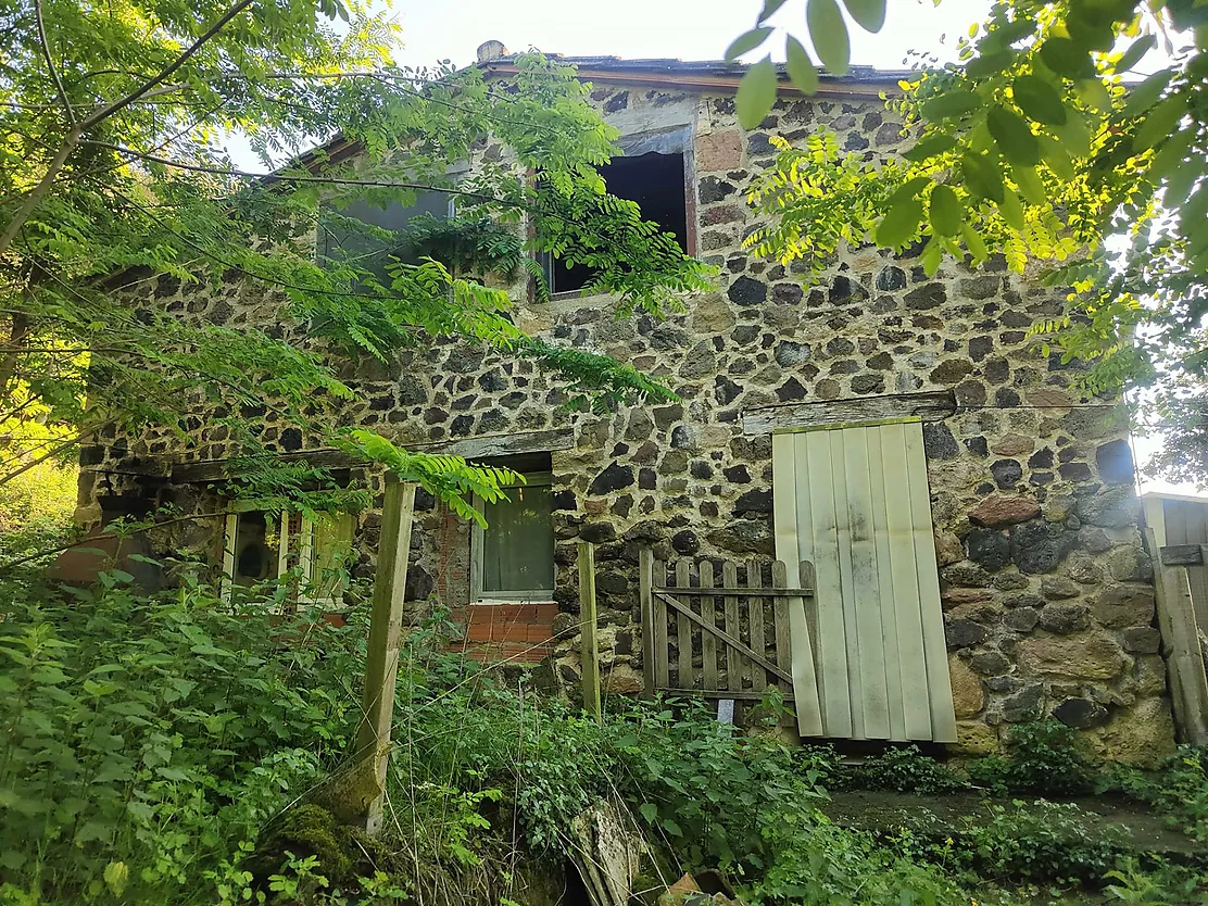 Masia a Santa Pau en el parc natural de la Garrotxa