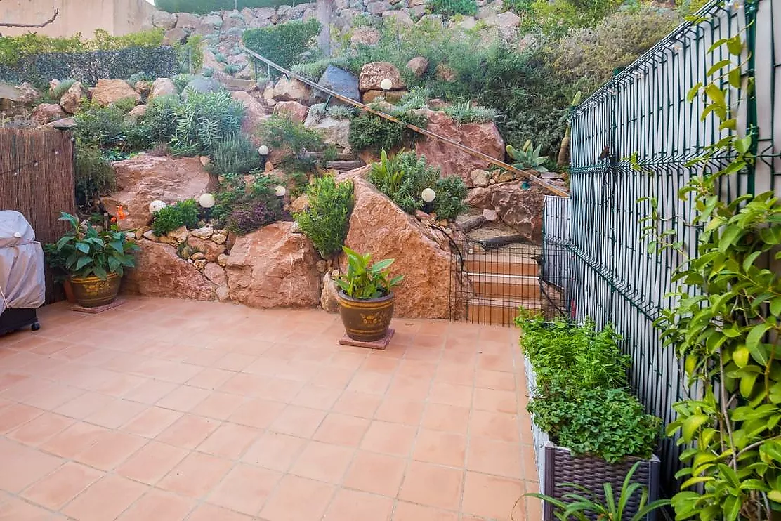 Casa adossada amb vistes a Sant Feliu de Guíxols