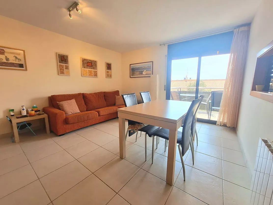 Magnificent Apartment in Sant Antoni de Calonge: Light, Comfort, and Proximity to the Sea.