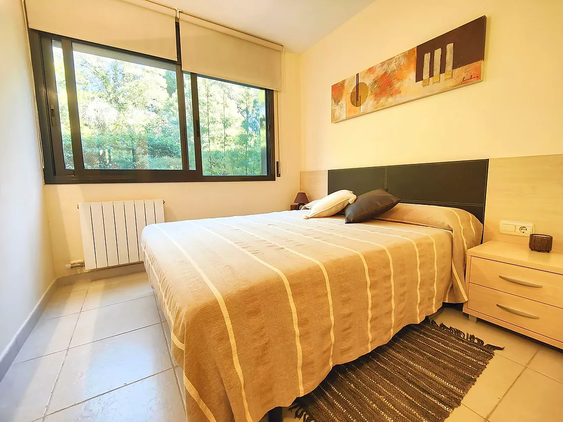 Magnífic Apartament a Sant Antoni de Calonge: Llum, Confort i Proximitat al Mar.