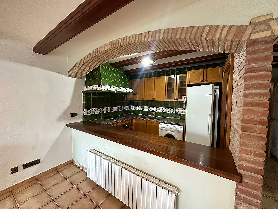 Casa con amplio jardín en venta en La Bisbal d'Empordà