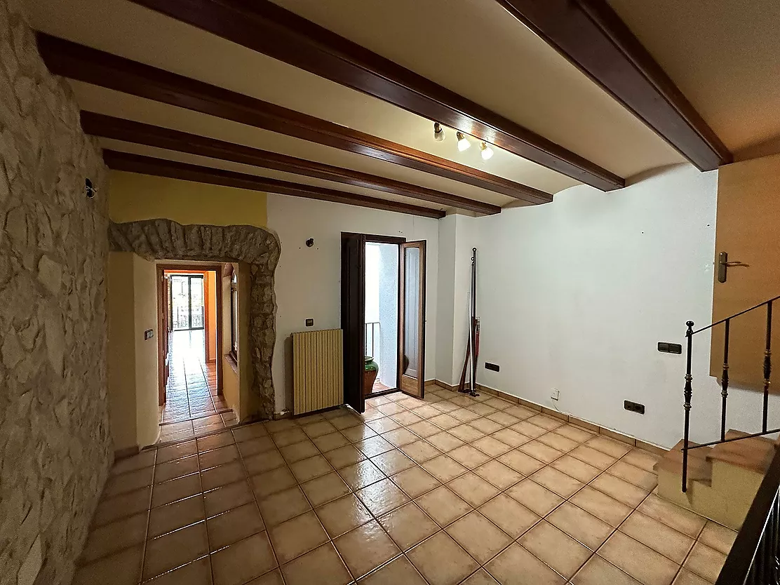 Casa con amplio jardín en venta en La Bisbal d'Empordà