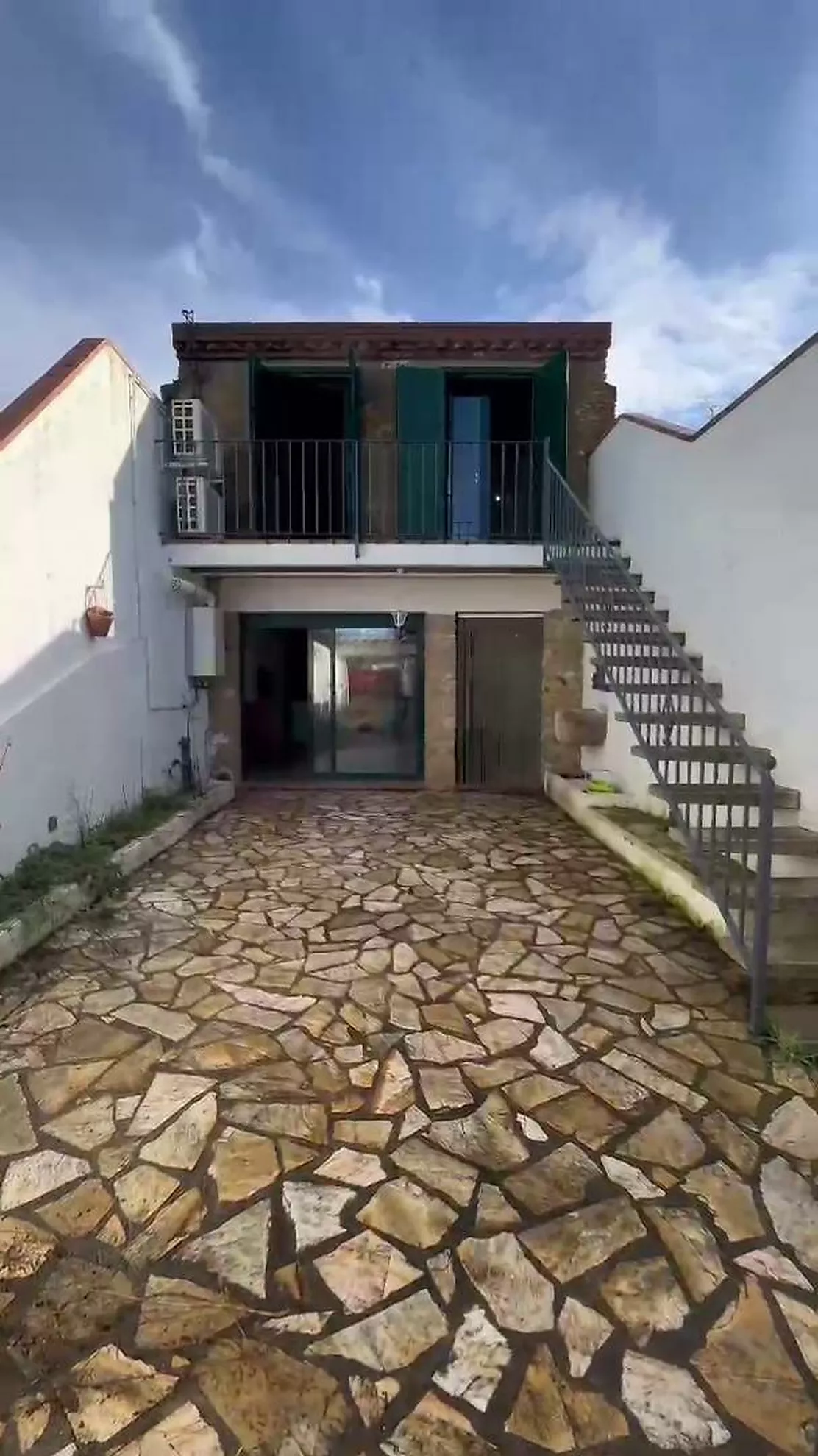 Casa con amplio jardín en venta en La Bisbal d'Empordà