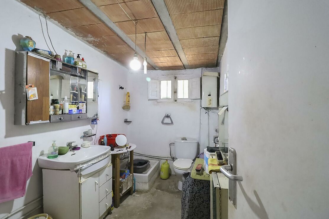 Casa para reformar en Llagostera y Tossa.