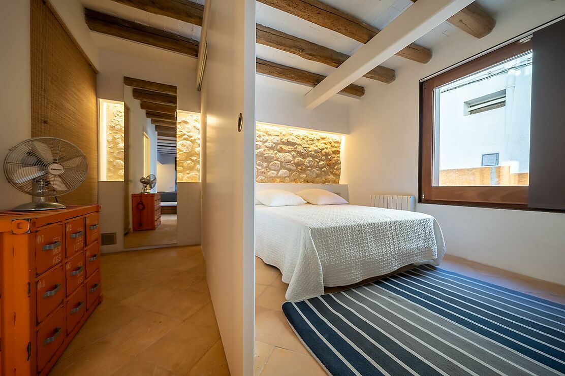 Pour réaliser le rêve de vivre dans une maison de village rénovée de l'Empordà.