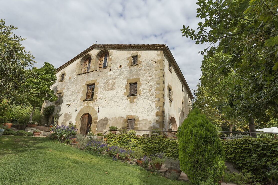 Catalan farmhouse from the 17th century