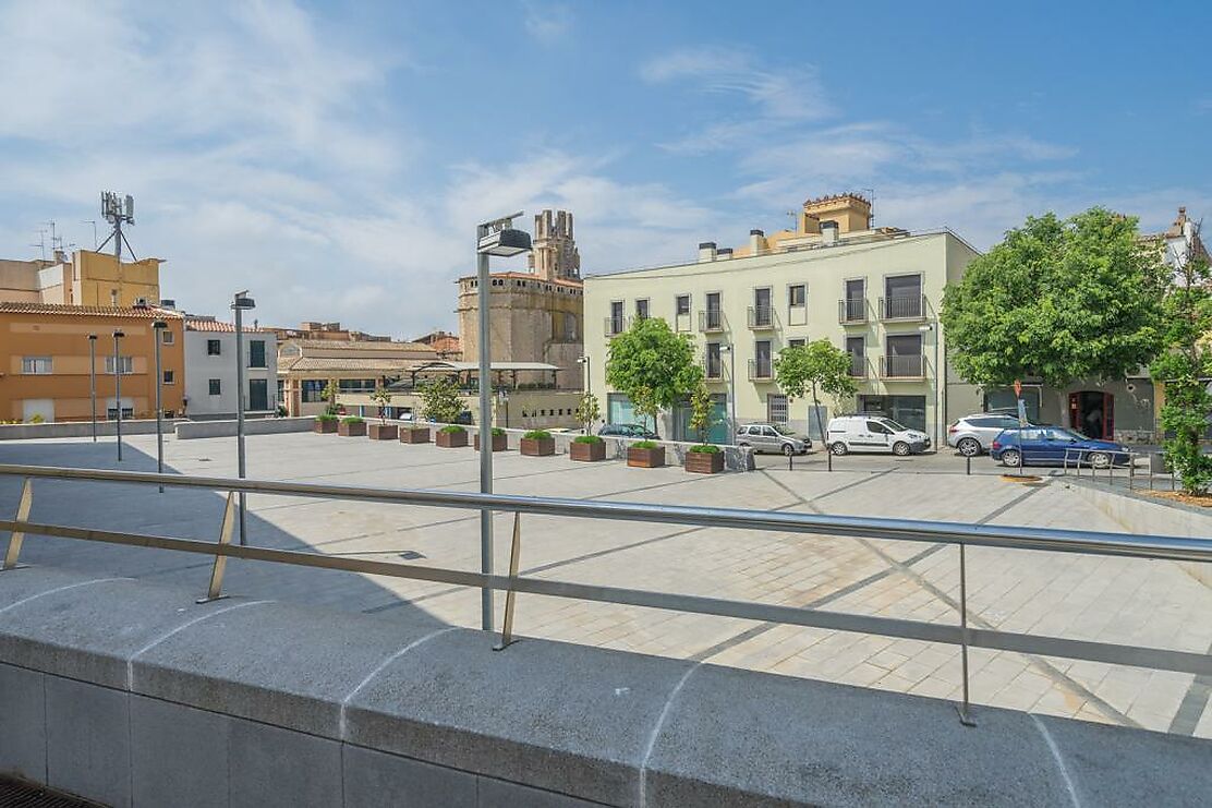 Local comercial al centre del poble