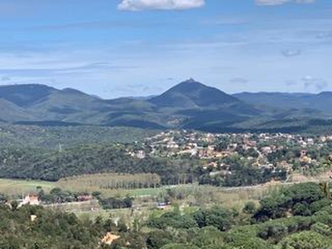 SOLAR A BOSCOS DELS MONTNEGRE