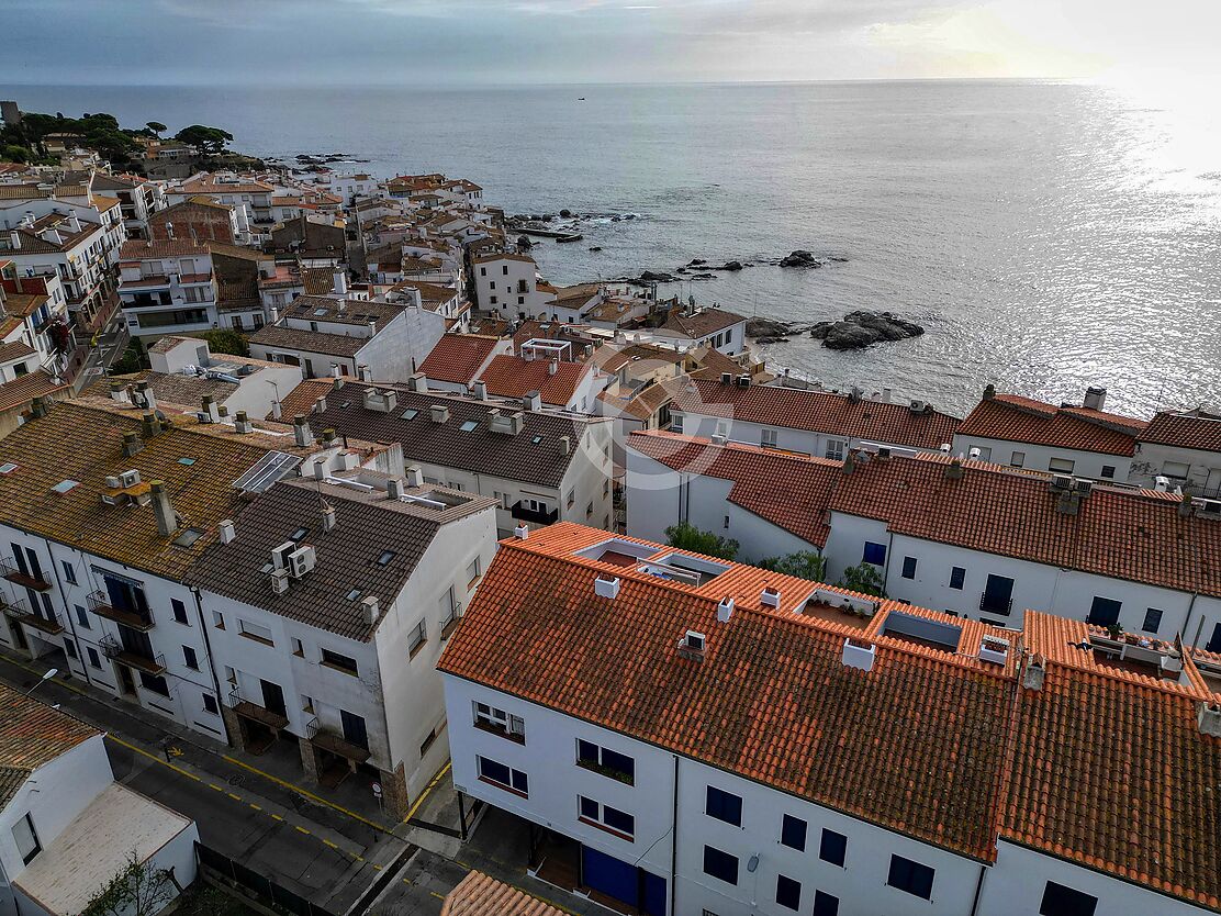 Àtic amb vistes al mar a 50 mestre de la platja