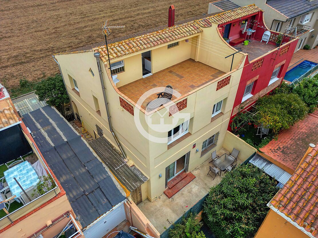 Bonica casa adossada en venda a Palafrugell