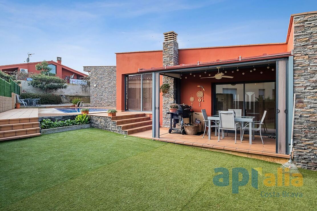 Casa moderna i lluminosa amb piscina a S'agaró, Costa Brava.